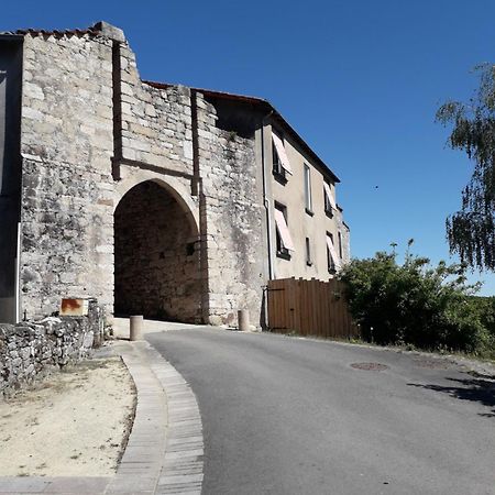 Maison De Vacances Chateaumur Buitenkant foto